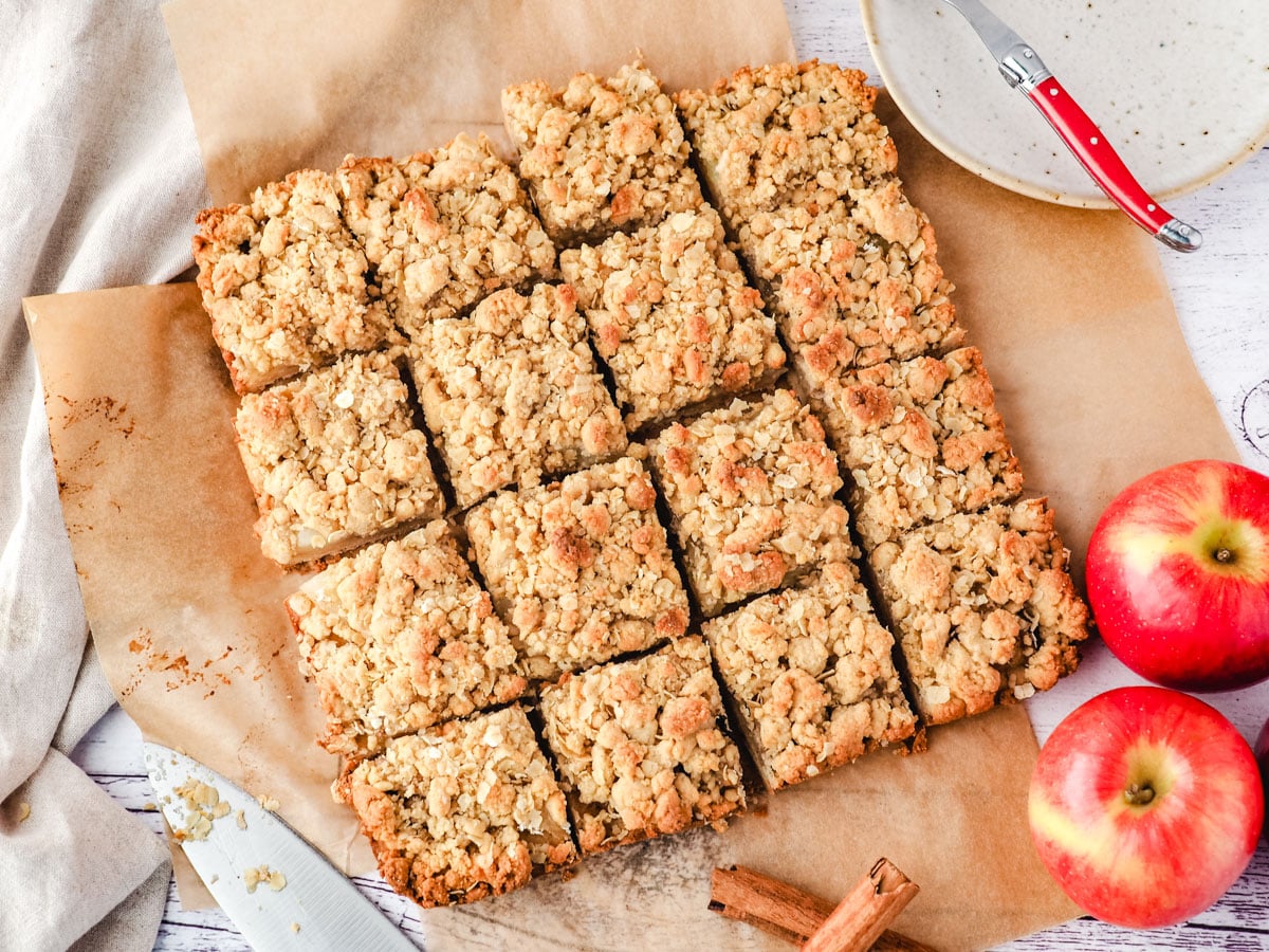 Apple Slice 7 Sliced apple slice with fresh apples on the side.